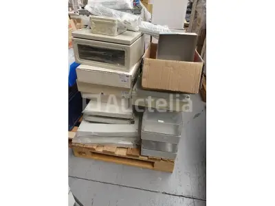 Elektrische kasten – kavel bij Auctelia, Braine-l'Alleud