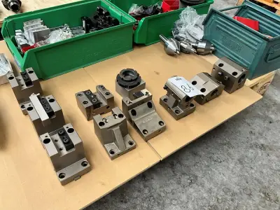 Larhe toolholders – kavel bij Dome Auctions, Viernheim