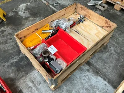 Various lathe equipment – kavel bij Dome Auctions, Viernheim