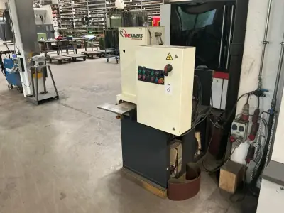 2010 Timesavers 12-serie-225-WRD Deburring machine – kavel bij Dome Auctions, Höhenkirchen-Siegertsbrunn