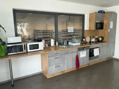 Kitchen – kavel bij Dome Auctions, Höhenkirchen-Siegertsbrunn