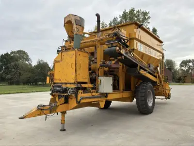 Dewa getrokken maalmachine – kavel bij Dome Auctions, Ardooie