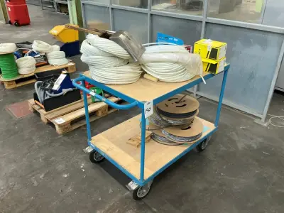 Installation material – kavel bij Dome Auctions, Viernheim
