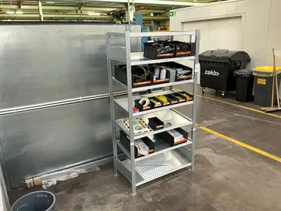 Installation material – kavel bij Dome Auctions, Viernheim