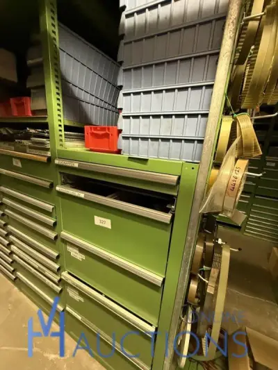 Partij zuignappen, bandverwarmingen en vormdelen – kavel bij VH Auctions, Belgium