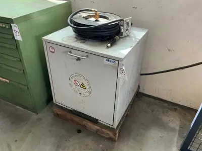 Safety cabinet – kavel bij Dome Auctions, Höhenkirchen-Siegertsbrunn
