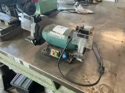 Metabo DS 175 Bench grinder – kavel bij Dome Auctions, Höhenkirchen-Siegertsbrunn