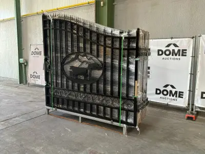 Dubbele inrijpoort Koe (ongebruikt) – kavel bij Dome Auctions, Depot Deinze