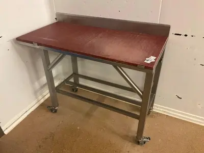 Set of 2 Teflon Work Tables – kavel bij Dome Auctions, Kingersheim