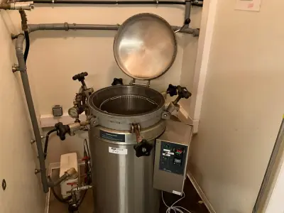 LEQUEUX Laboratory Autoclave – kavel bij Dome Auctions, Kingersheim
