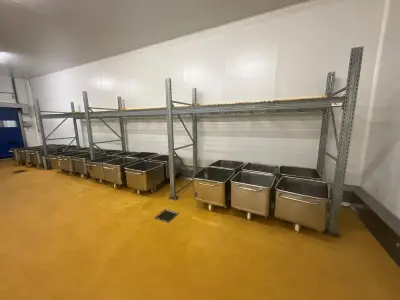 Racks – kavel bij Dome Auctions, Kingersheim