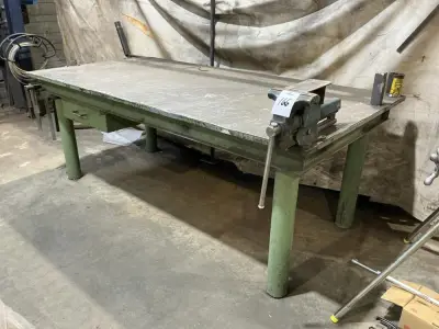 Werktafel – kavel bij Dome Auctions, Rotterdam