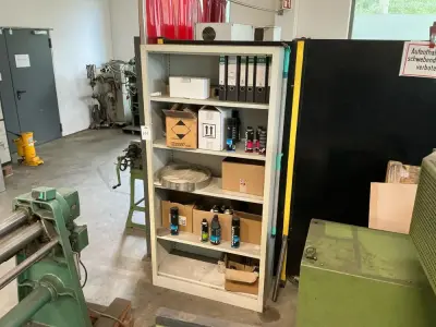 Metal cabinet – kavel bij Dome Auctions, Höhenkirchen-Siegertsbrunn