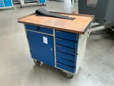 Tool trolley – kavel bij Dome Auctions, Höhenkirchen-Siegertsbrunn