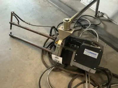 Tecna Pneumatic spot welding gun – kavel bij Dome Auctions, Höhenkirchen-Siegertsbrunn