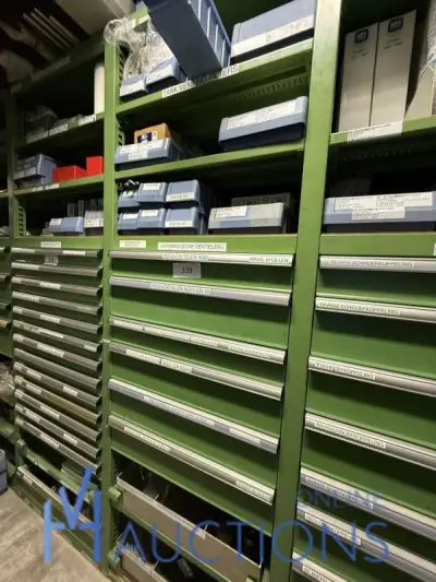 Grote partij hydraulische ventielen en manifoldblokken – kavel bij VH Auctions