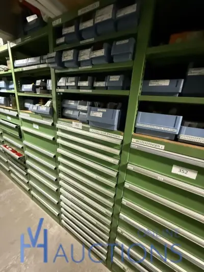 Partij zekeringen en elektrisch installatiemateriaal – kavel bij VH Auctions