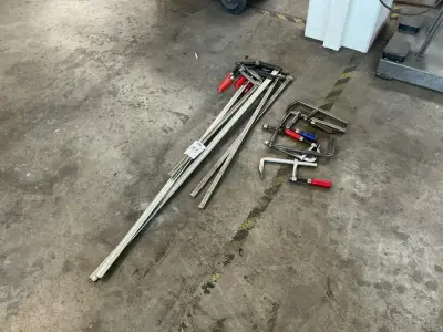 Various clamps – kavel bij Dome Auctions, Höhenkirchen-Siegertsbrunn