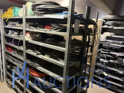 Large lot of assorted cables – kavel bij VH Auctions