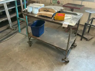 Shelf trolley – kavel bij Dome Auctions, Höhenkirchen-Siegertsbrunn
