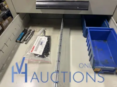 Lot of hand tools and small materials – kavel bij VH Auctions