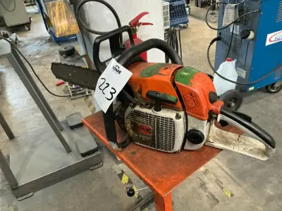 Stihl Chainsaw – kavel bij Dome Auctions, Höhenkirchen-Siegertsbrunn