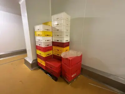 set of food-grade plastic containers – kavel bij Dome Auctions, Kingersheim