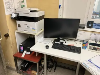 Computer Workstation – kavel bij Dome Auctions, Kingersheim