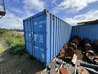 werkplaats container (met inhoud) – kavel bij Dome Auctions, Rotterdam