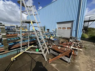 stalen onderdelen – kavel bij Dome Auctions, Rotterdam