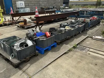 Diverse metaalvoorraad – kavel bij Dome Auctions, Rotterdam