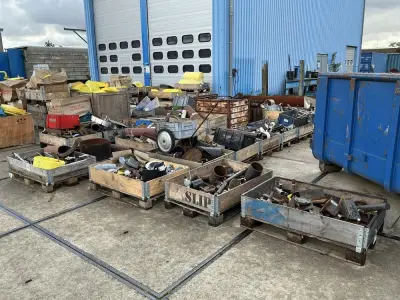 Diverse metaalvoorraad – kavel bij Dome Auctions, Rotterdam