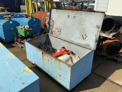 Materiaal container – kavel bij Dome Auctions, Rotterdam