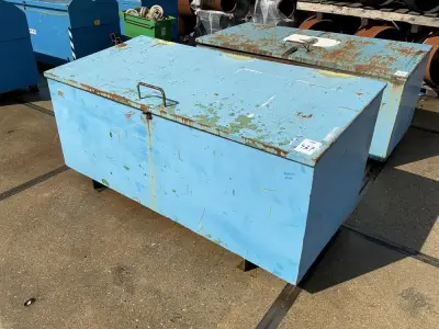 Materiaal container – kavel bij Dome Auctions, Rotterdam