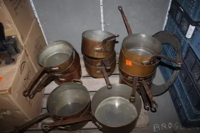 Grote Partij Zware Koperen Potten – kavel bij Openbare Verkopen, Diksmuide