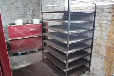 Kar Met Platen – kavel bij Openbare Verkopen, Diksmuide