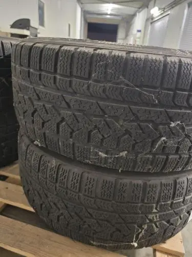 4x Anzio 18” velgen met Kumho 235/50R18 winterbanden – kavel bij Openbare Verkopen, Pittem