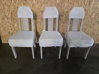 3x stoel in hout met stoffen overtrek – kavel bij Openbare Verkopen, Pittem