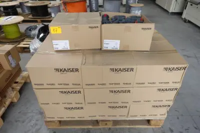 20x Doos Compactdoos Kaiser – kavel bij Openbare Verkopen, Harelbeke
