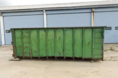 Metalen afvalcontainer – kavel bij Openbare Verkopen, Jabbeke