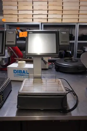 Digitale weegschaal Dibal – kavel bij Openbare Verkopen, Sint-Martens-Latem