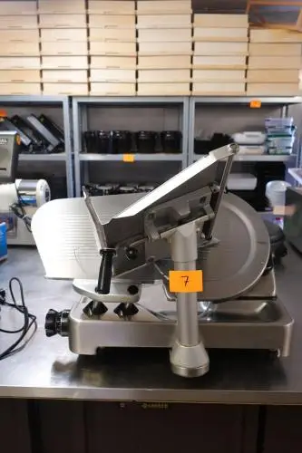 Inox vleessnijmachine Berkal – kavel bij Openbare Verkopen, Sint-Martens-Latem
