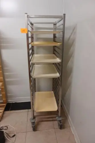 Inox regaalwagen – kavel bij Openbare Verkopen, Sint-Martens-Latem