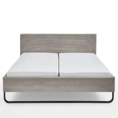 Tweepersoonsbed Velma 180x200cm ribfluweel - taupe – kavel bij Openbare Verkopen, Beveren-Leie