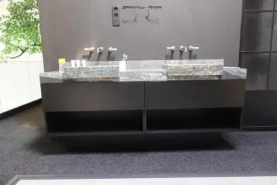 Showroom badkamermeubel – kavel bij Openbare Verkopen, Wevelgem