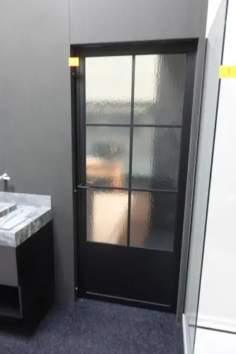 Stalen deur Steelit – kavel bij Openbare Verkopen, Wevelgem