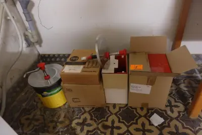 Partij sauspompen en dispensers – kavel bij Openbare Verkopen, Alveringem