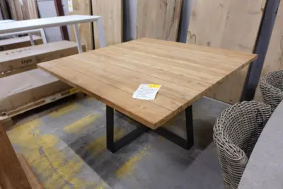Outdoor tafel Q-line – kavel bij Openbare Verkopen, Wakken