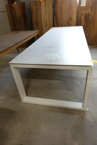 Outdoor tafel Meubili – kavel bij Openbare Verkopen, Wakken