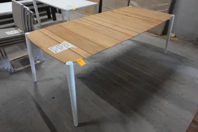 Outdoor tafel Diphano – kavel bij Openbare Verkopen, Wakken